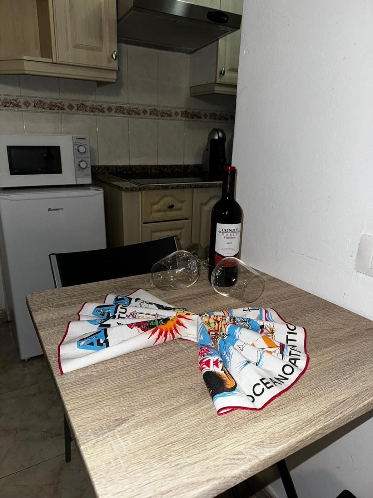 Paseo De Gracia - Lovely Studio By The Sea! Los Cristianos  Ngoại thất bức ảnh